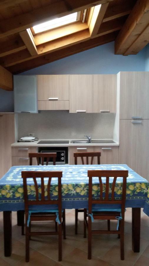 Mansarda Ariel Daire Limone sul Garda Dış mekan fotoğraf